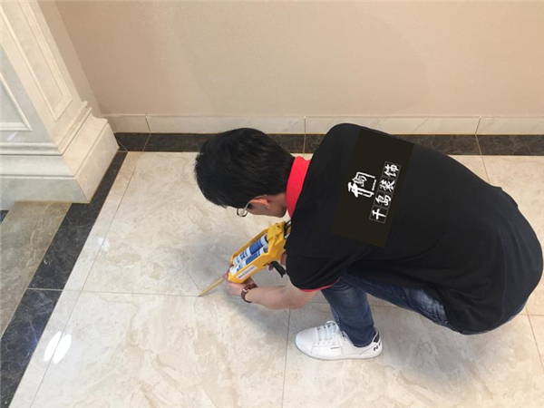 美縫好不好？瓷磚用勾縫劑還是美縫劑